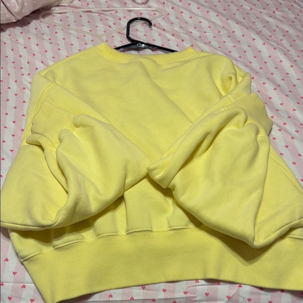 Yellow woman’s Nike sweatshirt - Picture 3 of 3